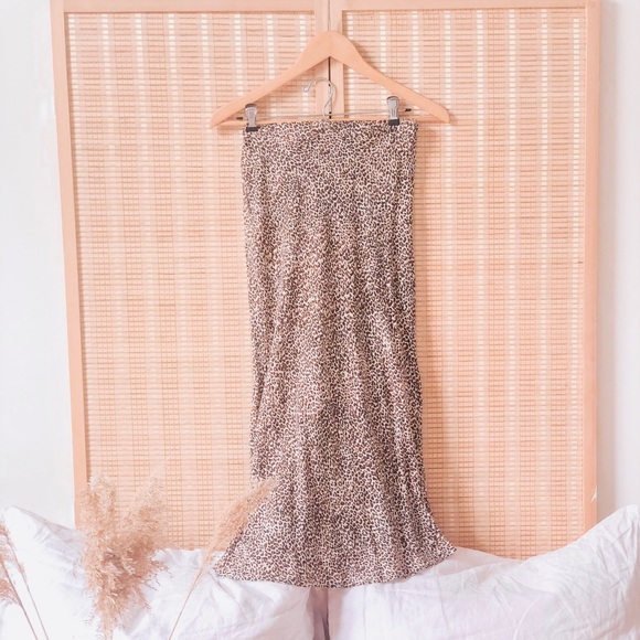 VICI cheetah silky midi slip skirt - Picture 2 of 4